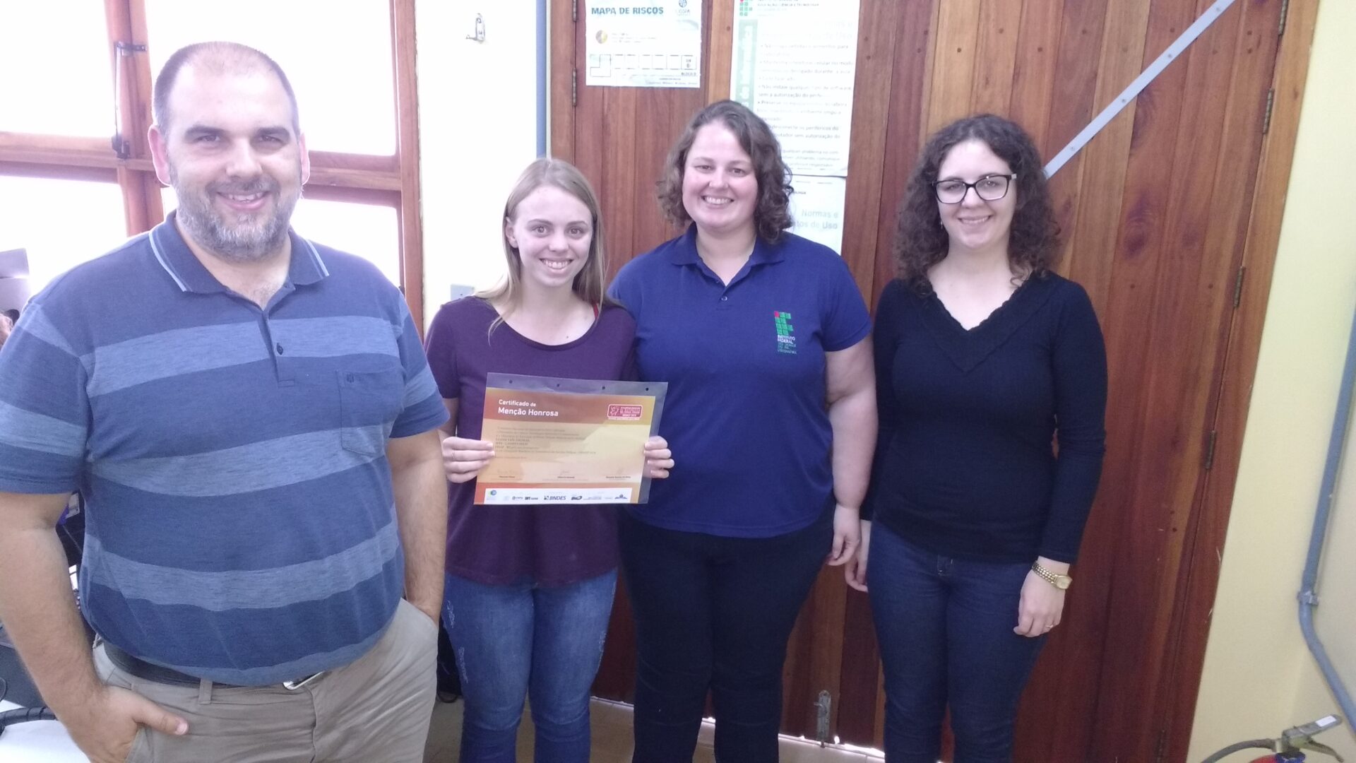 Estudantes do IFRS – Campus Erechim recebem certificado de Menção Honrosa  na 16ª Olimpíada Brasileira de Matemática das Escolas Públicas (OBMEP 2021)  - Campus Erechim