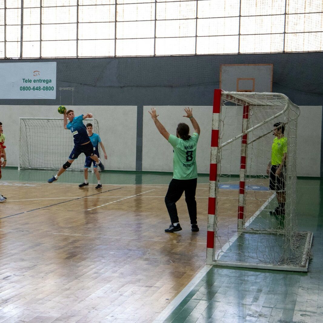 Seleção Brasileira de handebol masculino tem 20 estrangeiros